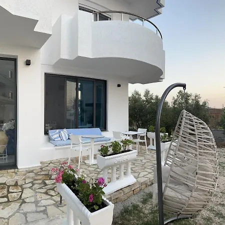 Belle Vue * Εξαμίλιο