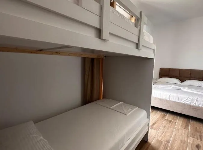 Belle Vue Apartment *